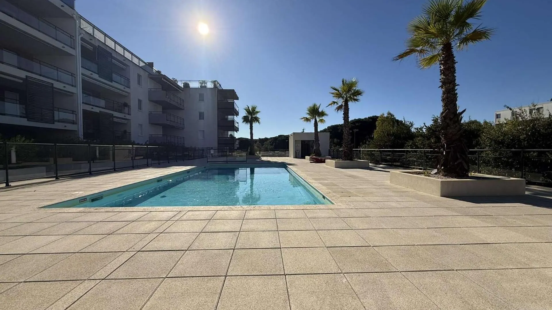 T3 L'Eden- Piscine- Clim- Commerces Le Lavandou